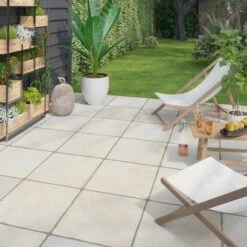 Carrelage Sol Extérieur Forte Effet Pierre Blanc Cassé Monastère L.50 X L.50 Cm