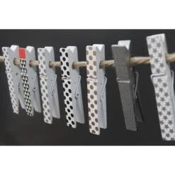 Lot De 16 Pinces à Linge Multicolore, Dotty -Offres Salle De Bains Boutique lot de 16 pinces a linge multicolore dotty 2